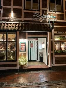 Foto dalla galleria di Restaurant- Hotel- Biergarten Haduloha a Otterndorf