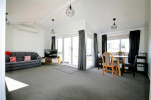 Gallery image of Opunake Break - Opunake Holiday Home in Opunake