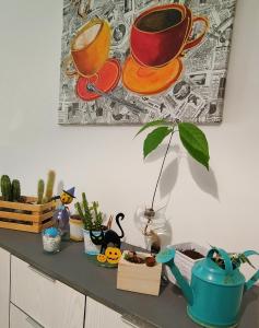 Tiện nghi pha trà/cà phê tại Your Room, Your Apartment, Your Shared Pool