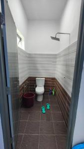 Ένα μπάνιο στο Homestay D Paya Jauh +20 φωτογραφίες