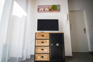 Gallery image of Le Studiozen YourHostHelper in Narbonne