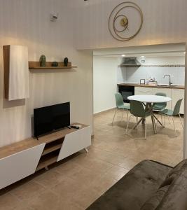 Μια τηλεόραση ή/και κέντρο ψυχαγωγίας στο Casa Cavour