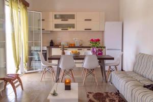 Imagen de la galería de Lake House, en Halikounas