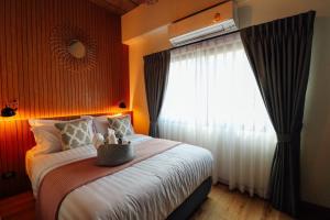 Tree​ for​ rest​ poshtel客房内的一张或多张床位