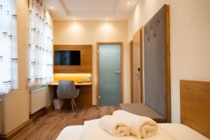 Foto dalla galleria di Gasthause Zur Krone Hotel a Leimen