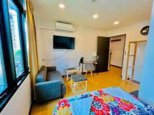 TV a/nebo společenská místnost v ubytování Daraya Hostel