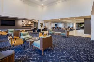 Ruang duduk di Sonesta Select Phoenix Chandler