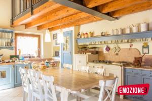 Kuchyň nebo kuchyňský kout v ubytování B&B I fiori di Marianna
