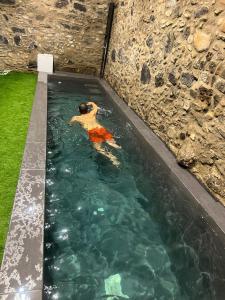 The swimming pool at or close to Casa Rural el Serrat de Baix