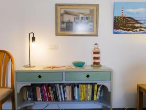 Η βιβλιοθήκη της παραθεριστικής κατοικίας