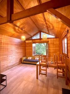 Fotografie z fotogalerie ubytování Le Chalet de Malause v destinaci Malause
