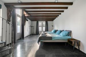 Posezení v ubytování Edam Suites
