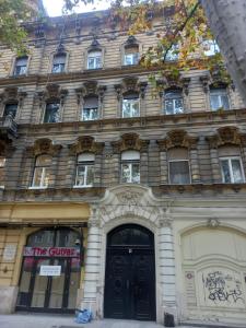 Exteriér alebo vchod do ubytovania Liszt Ferenc square Studio apartment