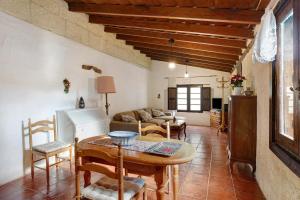 A seating area at Casa El Drago