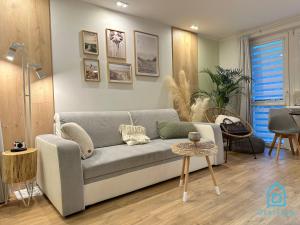 Posedenie v ubytovaní Boho Apartment - 10 Min to Old Town Gdańsk,PKP & Shopping Mall