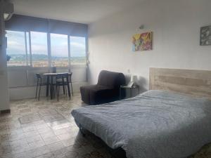 Posteľ alebo postele v izbe v ubytovaní Estudio II Loft, La Pineda, Salou, playa, Port Aventura