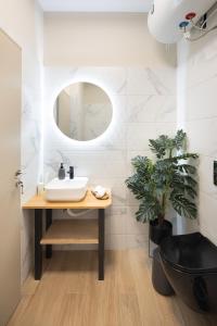Kép OLD! Designed Studio - Walking distance from Acropolis szállásáról Athénban a galériában