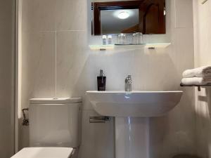 Łazienka w obiekcie THC Bergantin Hostel