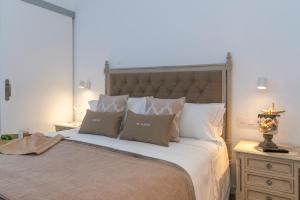 Postel nebo postele na pokoji v ubytování Encant de Alaior Boutique Hotel