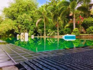 Piscina a Eagles Nest Cabanas o a prop
