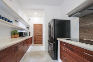 Dapur atau dapur kecil di Casa Lole Amazing Views, Rooftop, Jacuzzi, Terrace and Private Pier