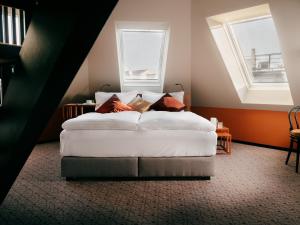 Voodi või voodid majutusasutuse WELTWIEN Luxury Art Apartments & Free Parking toas