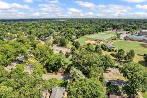 Gallery image of Cheerful Midtown home with view of Rhodes College in Memphis