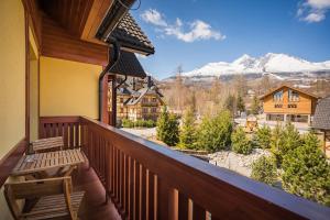 Ein allgemeiner Bergblick oder ein Berglick von des Hotels aus