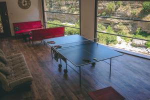 Taula de ping-pong a Auto kamp Titograd o a prop