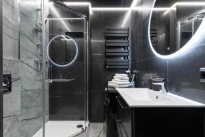Łazienka w obiekcie Apartament NEGRO Gliwice - nowe osiedle, klimatyzacja, parking