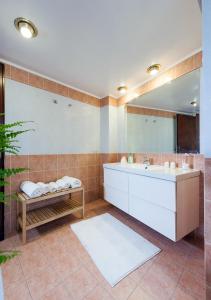 A bathroom at Residenza dei Pontefici