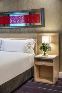 墨爾本里奧多洲際酒店房間的床