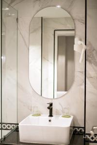 Koupelna v ubytování Narawad Boutique Hotel
