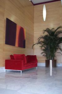 Część wypoczynkowa w obiekcie Holiday Inn Express Alcobendas by IHG