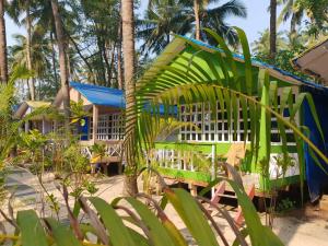 Κήπος έξω από το San Pedro Resort Palolem