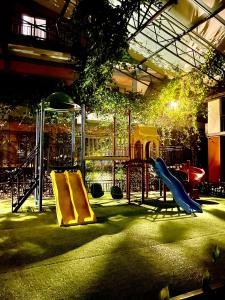 Children's play area sa Hotel Sarowar