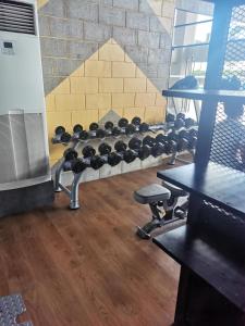 Palestra o centro fitness di Baseline Premier - Studio with mountain view