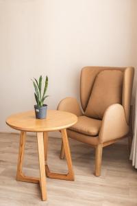 Area tempat duduk di Lavie Residence and Spa
