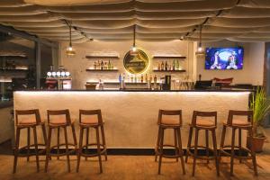Area lounge atau bar di Lavie Residence and Spa
