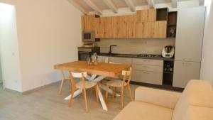 Køkken eller tekøkken på Villetta La Caletta