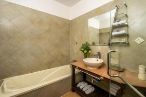 Koupelna v ubytování Marirath Boutique Hotel