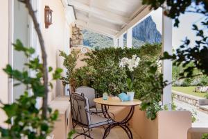 Vonkajšia záhrada v ubytovaní Villa Marina Capri