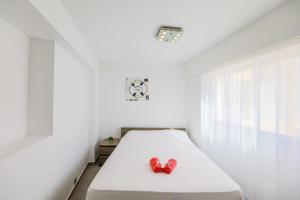 SUEDE 3 AP4209 By Riviera Holiday Homes
