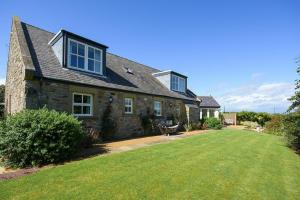 The building in which the holiday home is located