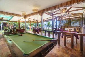 Biliár nebo kulečník v ubytování Charisma Beach Resort