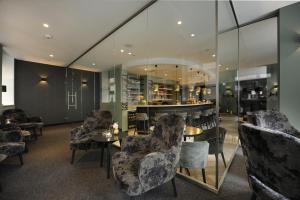 Posezení v ubytování Van der Valk Hotel Hildesheim