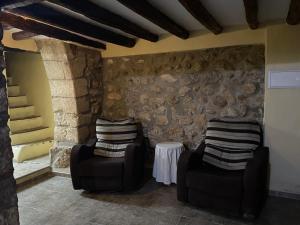 A seating area at Casa Rural Les Caixes