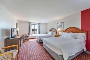 Postel nebo postele na pokoji v ubytování Ramada by Wyndham Richfield UT I-70