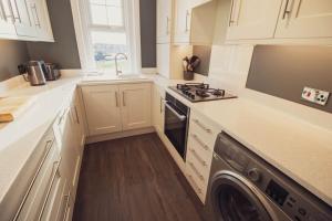 Gambar di galeri bagi Beachy Head Apartment By Air Premier di Seaford