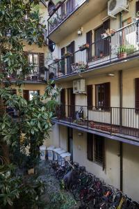 a group of bikes parked in front of a building at Flat Number 11 in Milan